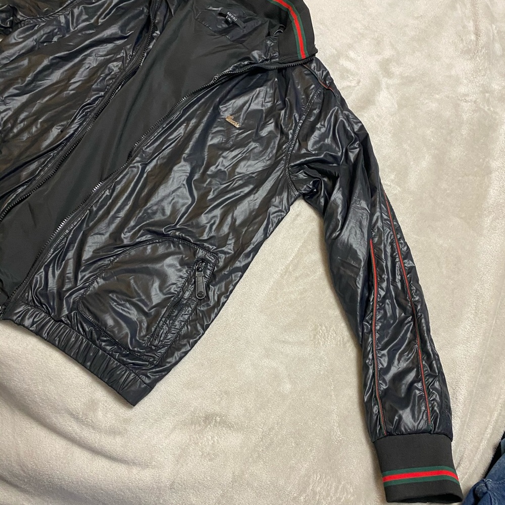 GUCCI Windbreaker Jacket with Metal Badge w/hood